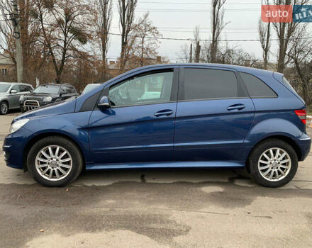 Синий Мерседес Б-класс, объемом двигателя 1.7 л и пробегом 78 тыс. км за 8500 $, фото 6 на Automoto.ua