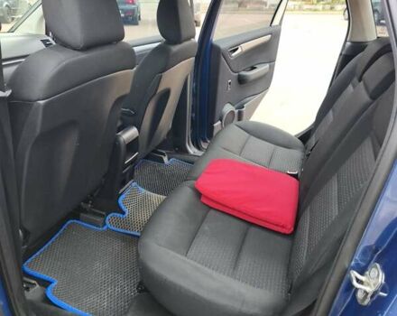 Синий Мерседес Б-класс, объемом двигателя 2 л и пробегом 328 тыс. км за 7800 $, фото 38 на Automoto.ua