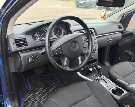 Синий Мерседес Б-класс, объемом двигателя 2 л и пробегом 328 тыс. км за 7800 $, фото 35 на Automoto.ua