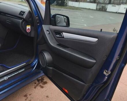 Синий Мерседес Б-класс, объемом двигателя 2 л и пробегом 328 тыс. км за 7800 $, фото 27 на Automoto.ua