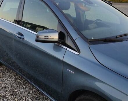 Синий Мерседес Б-класс, объемом двигателя 1.7 л и пробегом 180 тыс. км за 10900 $, фото 4 на Automoto.ua