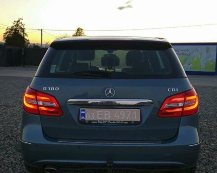 Синий Мерседес Б-класс, объемом двигателя 1.7 л и пробегом 180 тыс. км за 10900 $, фото 8 на Automoto.ua