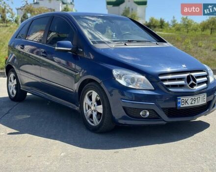 Синий Мерседес Б-класс, объемом двигателя 2.03 л и пробегом 274 тыс. км за 8200 $, фото 5 на Automoto.ua