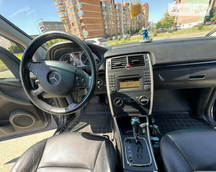 Синий Мерседес Б-класс, объемом двигателя 2.03 л и пробегом 274 тыс. км за 8200 $, фото 13 на Automoto.ua