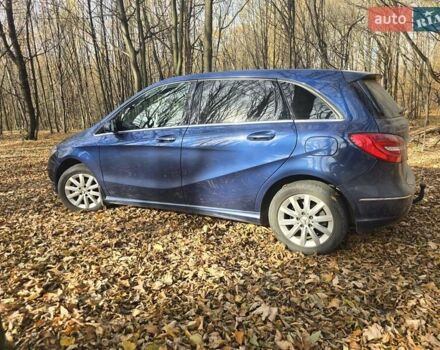 Синий Мерседес Б-класс, объемом двигателя 1.8 л и пробегом 284 тыс. км за 12499 $, фото 13 на Automoto.ua