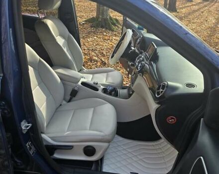 Синий Мерседес Б-класс, объемом двигателя 1.8 л и пробегом 284 тыс. км за 12499 $, фото 18 на Automoto.ua