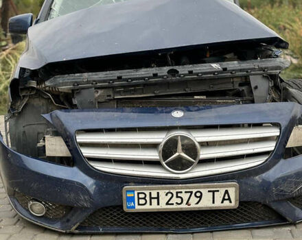 Синий Мерседес Б-класс, объемом двигателя 1.8 л и пробегом 280 тыс. км за 3000 $, фото 1 на Automoto.ua