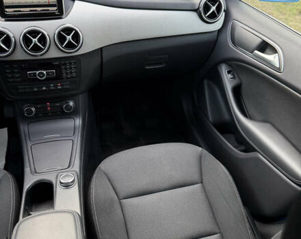 Синий Мерседес Б-класс, объемом двигателя 1.6 л и пробегом 89 тыс. км за 11999 $, фото 95 на Automoto.ua