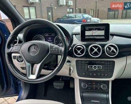 Синий Мерседес Б-класс, объемом двигателя 1.8 л и пробегом 287 тыс. км за 10999 $, фото 8 на Automoto.ua