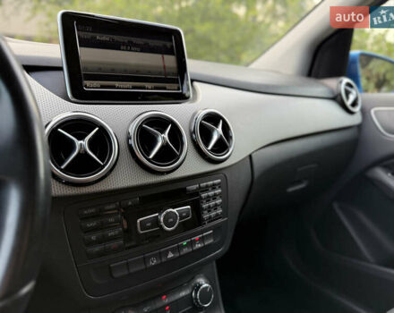 Синий Мерседес Б-класс, объемом двигателя 1.6 л и пробегом 89 тыс. км за 11999 $, фото 106 на Automoto.ua