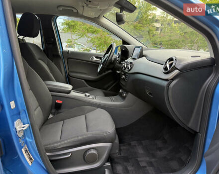 Синий Мерседес Б-класс, объемом двигателя 1.6 л и пробегом 89 тыс. км за 11999 $, фото 82 на Automoto.ua