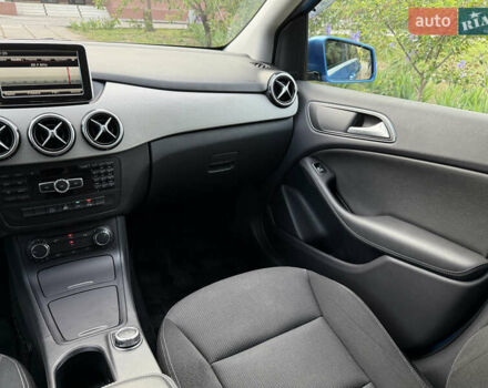 Синий Мерседес Б-класс, объемом двигателя 1.6 л и пробегом 89 тыс. км за 11999 $, фото 101 на Automoto.ua