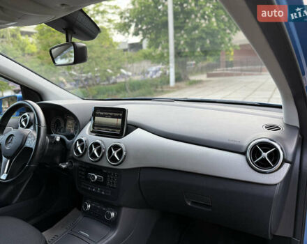 Синий Мерседес Б-класс, объемом двигателя 1.6 л и пробегом 89 тыс. км за 11999 $, фото 81 на Automoto.ua