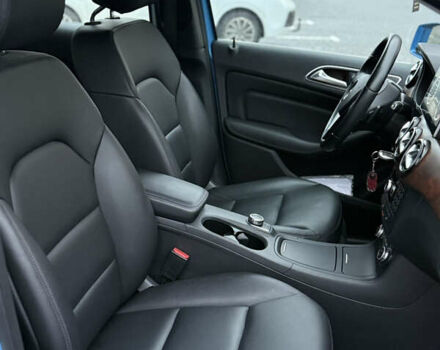 Синій Мерседес Б-клас, об'ємом двигуна 0 л та пробігом 53 тис. км за 9400 $, фото 5 на Automoto.ua