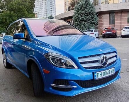 Синій Мерседес Б-клас, об'ємом двигуна 0 л та пробігом 50 тис. км за 15700 $, фото 4 на Automoto.ua