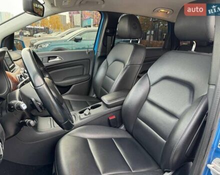 Синий Мерседес Б-класс, объемом двигателя 0 л и пробегом 160 тыс. км за 9490 $, фото 7 на Automoto.ua