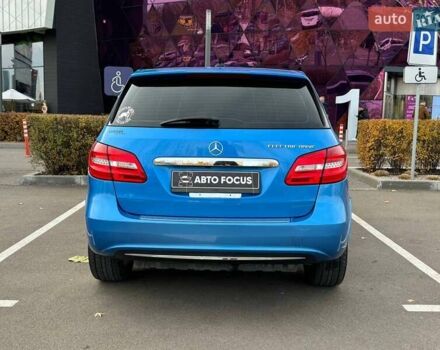 Синий Мерседес Б-класс, объемом двигателя 0 л и пробегом 160 тыс. км за 9490 $, фото 5 на Automoto.ua