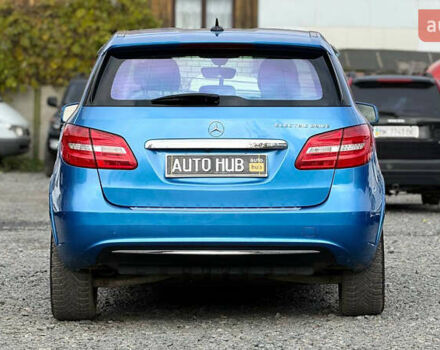 Синий Мерседес Б-класс, объемом двигателя 0 л и пробегом 116 тыс. км за 9300 $, фото 9 на Automoto.ua