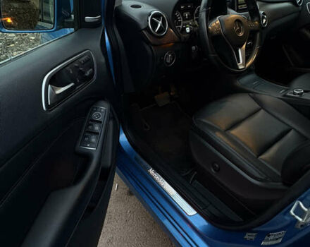 Синій Мерседес Б-клас, об'ємом двигуна 0 л та пробігом 92 тис. км за 10800 $, фото 11 на Automoto.ua