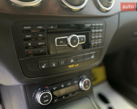 Синій Мерседес Б-клас, об'ємом двигуна 0 л та пробігом 85 тис. км за 9999 $, фото 21 на Automoto.ua