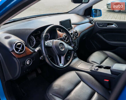 Синий Мерседес Б-класс, объемом двигателя 0 л и пробегом 128 тыс. км за 8390 $, фото 33 на Automoto.ua