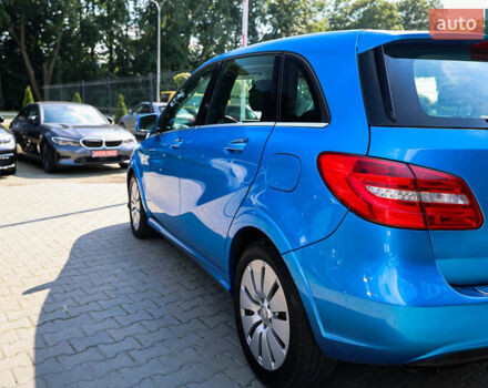 Синий Мерседес Б-класс, объемом двигателя 0 л и пробегом 128 тыс. км за 8390 $, фото 5 на Automoto.ua