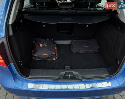 Синій Мерседес Б-клас, об'ємом двигуна 0 л та пробігом 53 тис. км за 9400 $, фото 26 на Automoto.ua