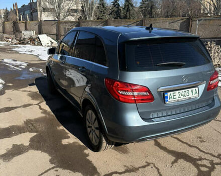 Синий Мерседес Б-класс, объемом двигателя 0 л и пробегом 138 тыс. км за 10500 $, фото 6 на Automoto.ua