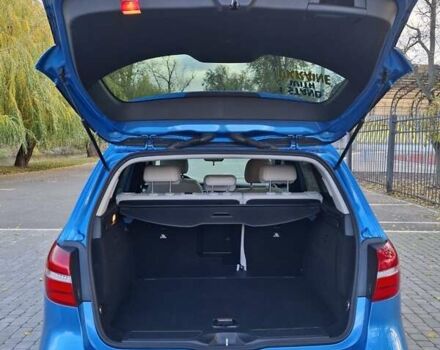 Синій Мерседес Б-клас, об'ємом двигуна 0 л та пробігом 66 тис. км за 11950 $, фото 4 на Automoto.ua