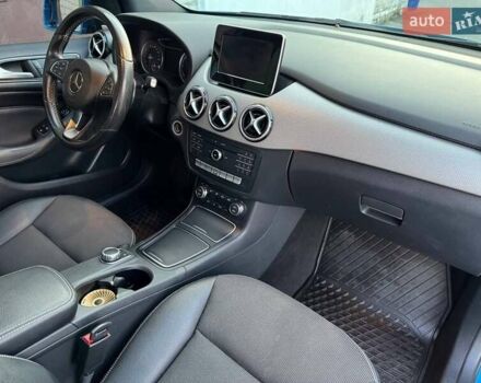 Синій Мерседес Б-клас, об'ємом двигуна 0 л та пробігом 139 тис. км за 9998 $, фото 24 на Automoto.ua