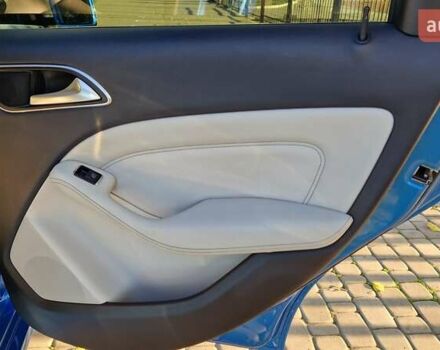 Синій Мерседес Б-клас, об'ємом двигуна 0 л та пробігом 66 тис. км за 11950 $, фото 5 на Automoto.ua