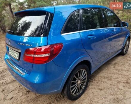 Синій Мерседес Б-клас, об'ємом двигуна 0 л та пробігом 136 тис. км за 9998 $, фото 13 на Automoto.ua