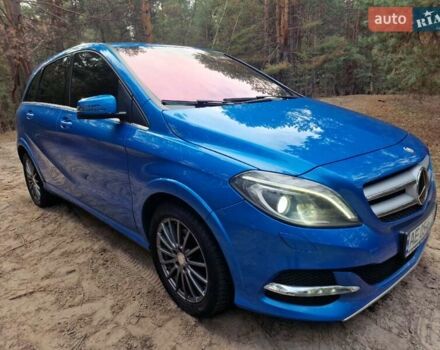 Синій Мерседес Б-клас, об'ємом двигуна 0 л та пробігом 136 тис. км за 9998 $, фото 2 на Automoto.ua