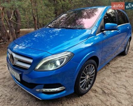 Синій Мерседес Б-клас, об'ємом двигуна 0 л та пробігом 136 тис. км за 9998 $, фото 1 на Automoto.ua