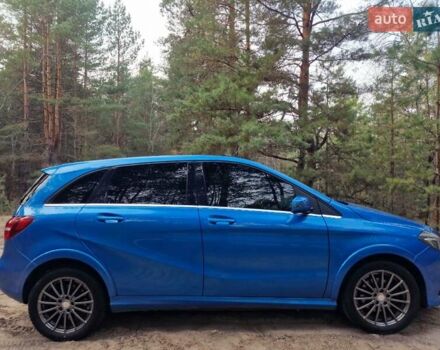 Синій Мерседес Б-клас, об'ємом двигуна 0 л та пробігом 136 тис. км за 9998 $, фото 8 на Automoto.ua