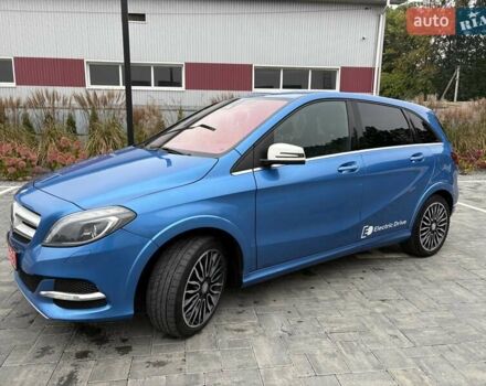 Мерседес Б-клас 2015 у Луцьку на Automoto.ua Синій Мерседес Б-клас, об'ємом двигуна 0 л та пробігом 121 тис. км за 9999 $, фото 3 на Automoto.ua