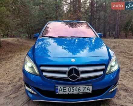 Синій Мерседес Б-клас, об'ємом двигуна 0 л та пробігом 136 тис. км за 9998 $, фото 18 на Automoto.ua