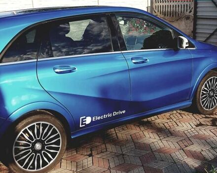 Синий Мерседес Б-класс, объемом двигателя 0 л и пробегом 182 тыс. км за 12800 $, фото 7 на Automoto.ua