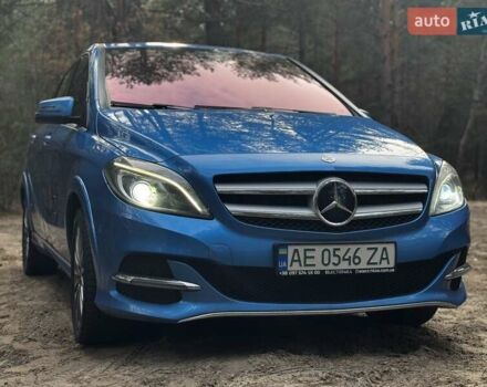 Синій Мерседес Б-клас, об'ємом двигуна 0 л та пробігом 136 тис. км за 9998 $, фото 16 на Automoto.ua