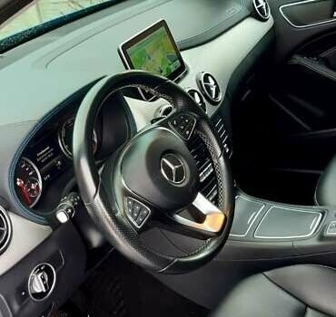 Синий Мерседес Б-класс, объемом двигателя 0 л и пробегом 182 тыс. км за 12800 $, фото 1 на Automoto.ua