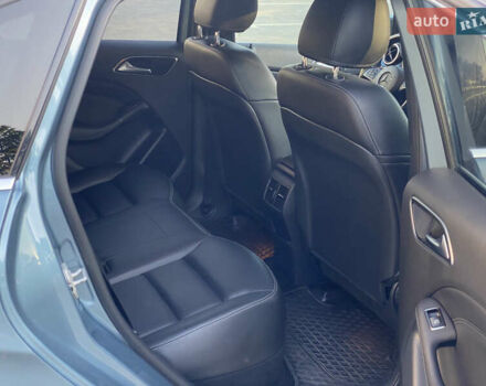 Синий Мерседес Б-класс, объемом двигателя 0 л и пробегом 124 тыс. км за 10550 $, фото 17 на Automoto.ua