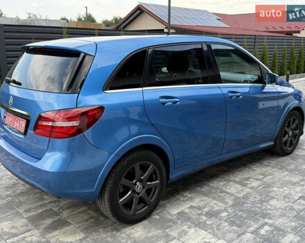 Синий Мерседес Б-класс, объемом двигателя 0 л и пробегом 89 тыс. км за 9300 $, фото 3 на Automoto.ua