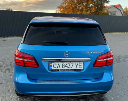 Синий Мерседес Б-класс, объемом двигателя 0 л и пробегом 85 тыс. км за 8900 $, фото 8 на Automoto.ua