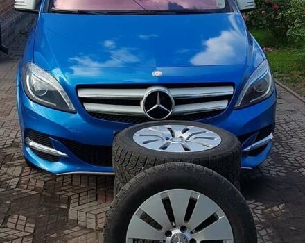 Синий Мерседес Б-класс, объемом двигателя 0 л и пробегом 182 тыс. км за 12800 $, фото 8 на Automoto.ua