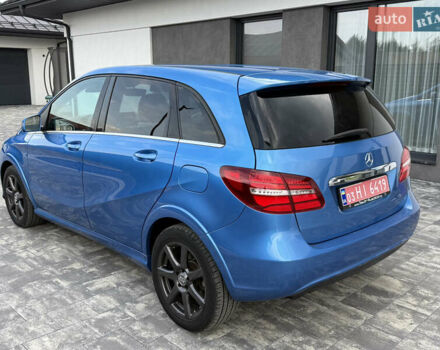 Синий Мерседес Б-класс, объемом двигателя 0 л и пробегом 89 тыс. км за 9300 $, фото 2 на Automoto.ua