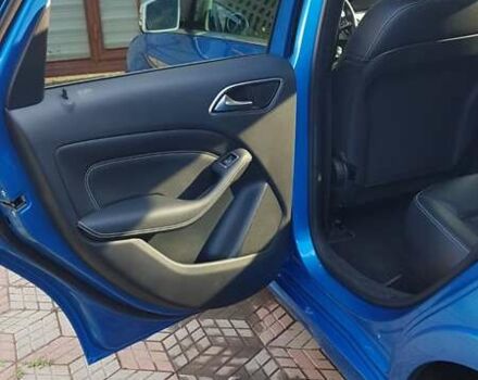 Синий Мерседес Б-класс, объемом двигателя 0 л и пробегом 182 тыс. км за 12800 $, фото 12 на Automoto.ua