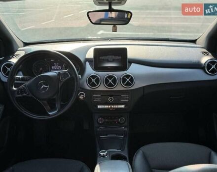 Синій Мерседес Б-клас, об'ємом двигуна 0 л та пробігом 136 тис. км за 9998 $, фото 30 на Automoto.ua