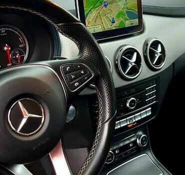 Синий Мерседес Б-класс, объемом двигателя 0 л и пробегом 182 тыс. км за 12800 $, фото 3 на Automoto.ua