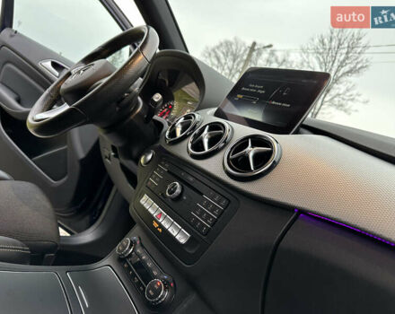 Синій Мерседес Б-клас, об'ємом двигуна 0 л та пробігом 78 тис. км за 10750 $, фото 85 на Automoto.ua