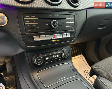 Синій Мерседес Б-клас, об'ємом двигуна 0 л та пробігом 78 тис. км за 10750 $, фото 64 на Automoto.ua